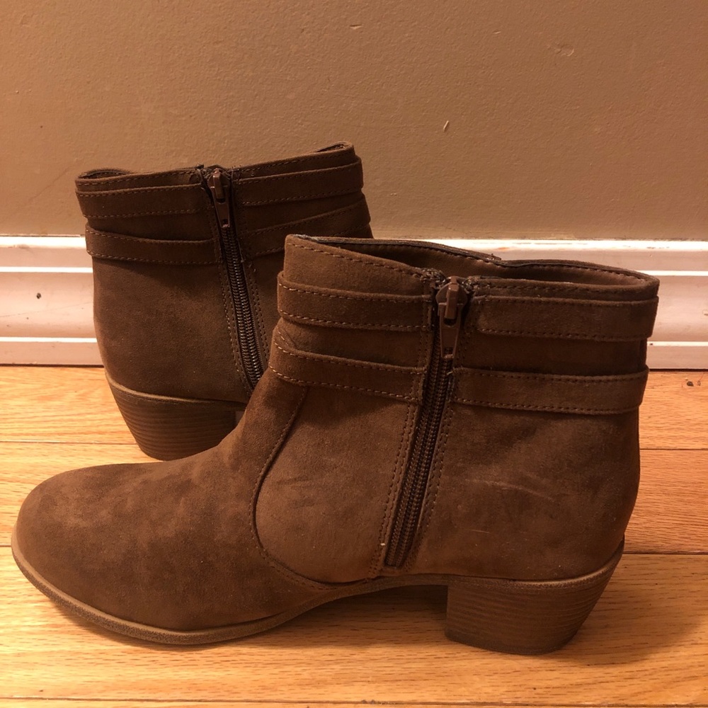 American eagle bootie